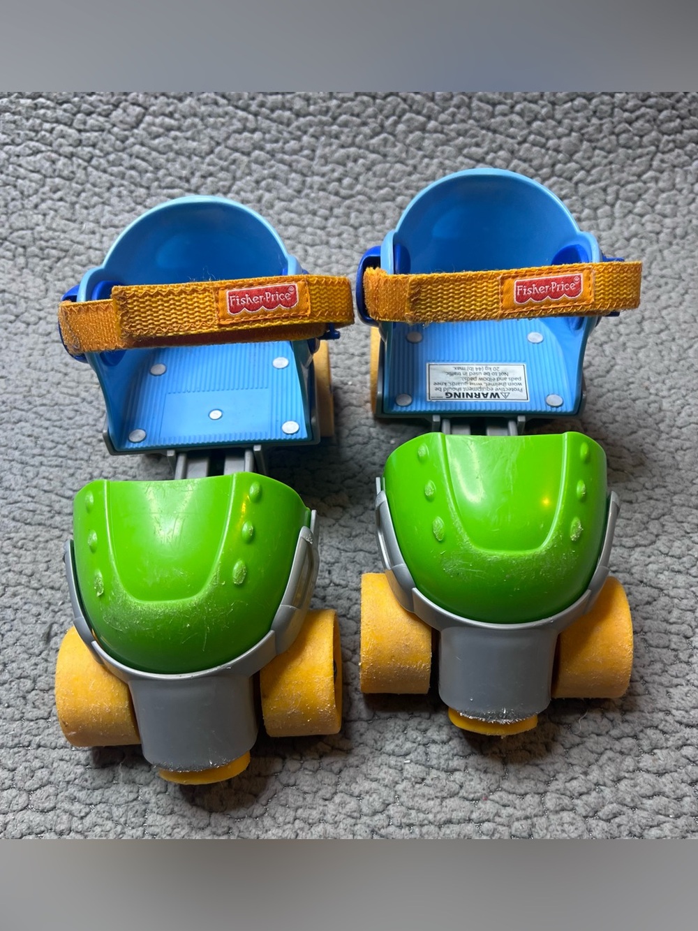 Fisher-Price Grow-With-Me 1,2,3 Roller Skates